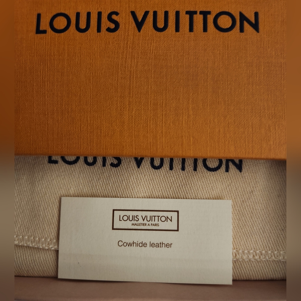 LOUIS VUITTON Voyagez Leather Limited Ed Card Holder COLLECTORS ITEM!!! - Picture 10 of 13